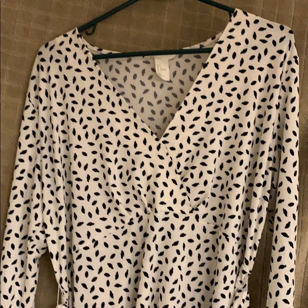 H&M maternity top